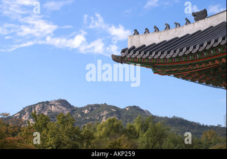 Roof detail Kyongbok Palace Gyongbokgung Palace Seoul Korea Stock Photo