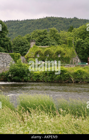 Llanrwst ancient stone bridge and tea rooms and Conwy river Snowdonia ...