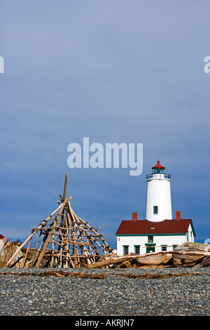 New Dungeness Lighthouse and Teepee,  New Dugneness Spit, Sequim, Washington, USA Stock Photo