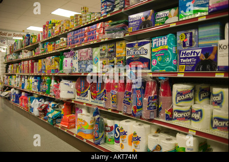 Interiors of Convenience Store Stock Photo: 15067734 - Alamy