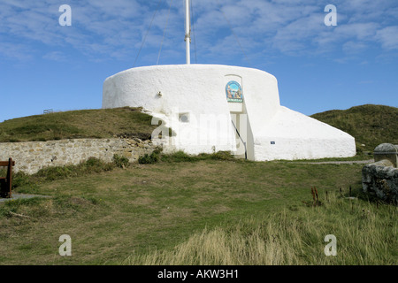 Burghead Visitor Centre Pictish flag and fort Stock Photo - Alamy