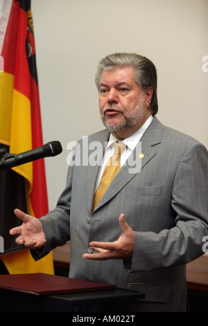 Kurt Beck, prime minister in rhineland-palatinate and SPD Chairman with the german banner Stock Photo