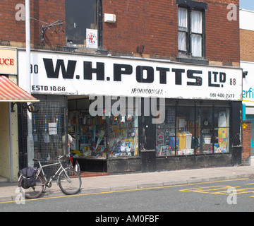 Harry Potts, A traditional Ironmonger.  Castle Street. Edgeley, Stockport. Stock Photo