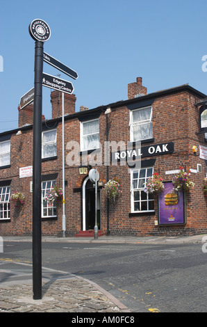 The Royal Oak, pub, Edgeley, Stockport. Stock Photo