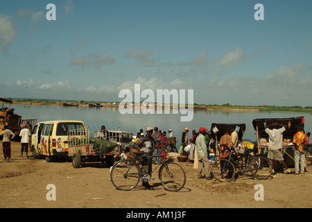 Southern Africa Mozambique Vehicles and foot passengers waiting to cross the Zambezi river Stock Photo