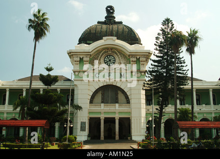 Maputo's city train station built in 1910 and designed by Gustav Eiffel. Maputo, Mozambique, Southern Africa Stock Photo