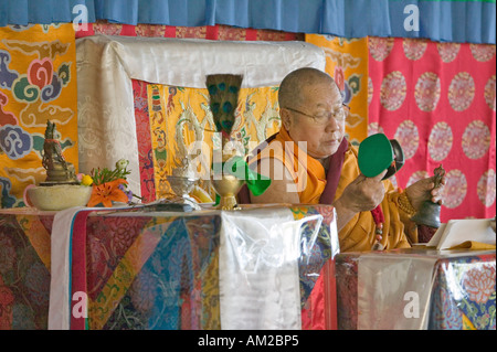 HH Penor Rinpoche Tibetan born Supreme Head of Nyingmapa Buddhism presides over Amitabha Empowerment at Meditation Mount in Stock Photo