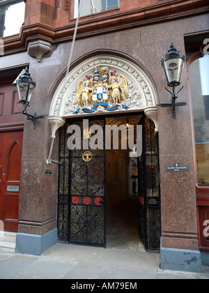 The entrance to Tallow Chandlers Hall, Dowgate Hill, London, EC4R 2SH Stock Photo