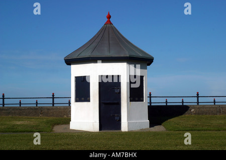 Beach Kiosk on Bray Sea front County Wicklow (Garden of Ireland) Stock Photo