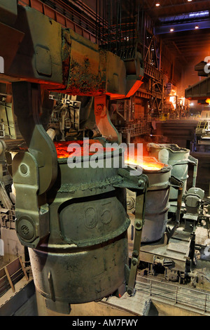 Pouring ladle at the steel mill, HKM, Duisburg-Ehingen, NRW, Germany Stock Photo