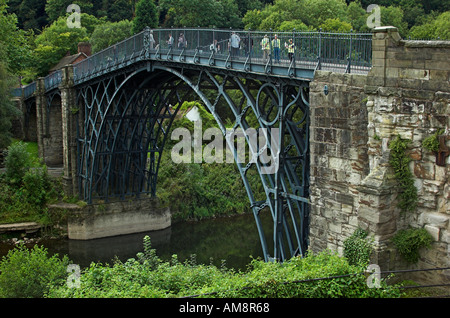 The bridge at Ironbridge Shropshire the first bridge to be built using iron View north from east bank Stock Photo