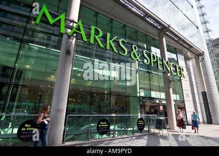 Marks Spencer Store On Moorgate London Stock Photo Alamy