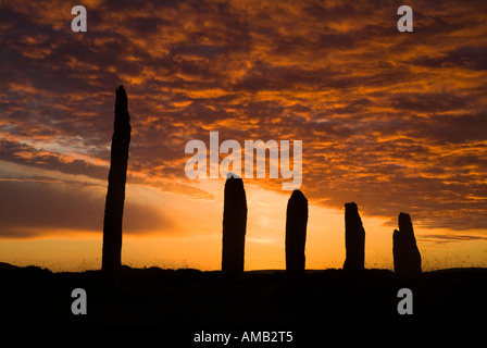 dh  RING OF BRODGAR ORKNEY Ancient Britain Neolithic standing stones orange sunset sky bronze age era world heritage site unesco scotland night Stock Photo