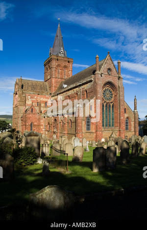 dh St Magnus Cathedral KIRKWALL ORKNEY Eastside of cathedral and Graveyard