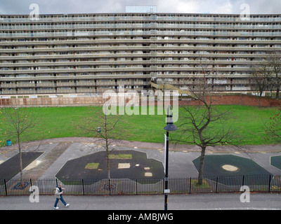 Earmarked for demolition in 2008 the Claydon Block of the Heygate Estate in Walworth, London Borough of Southwark, London Stock Photo