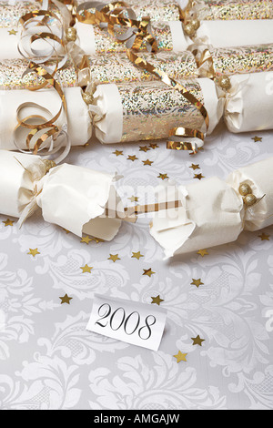 Festive party crackers with a 2008 note Stock Photo