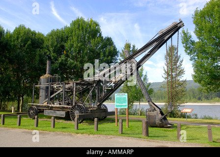 Antique Steam Shovel manufactured at Vulcan Iron Works Toledo Ohio located in park in Quesnel British Columbia BC Canada Stock Photo