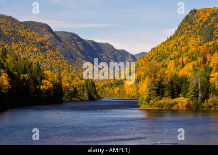 Riviere Jacques-Cartier, Jacques Cartier River, and valley surrounded by fall colours in Parc de la Jacques-Cartier, Canada. Stock Photo