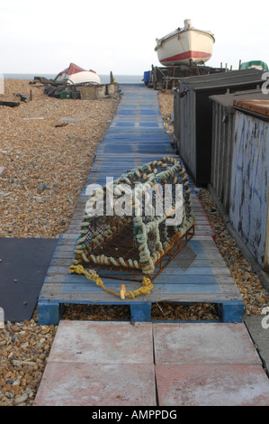 Fishing trap cages and green ropes at Angeiras beach, Matosinhos, Porto, Portugal  Stock Photo - Alamy