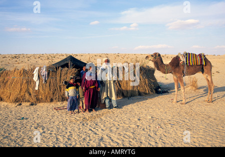 north africa tunisia a group of bedouin in the desert Stock Photo