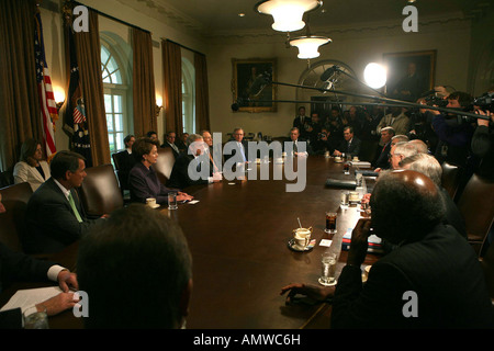 George W Bush meets with the bipartisan and bicameral leadership in the Cabinet Room of the White House on April 18,2007. Stock Photo