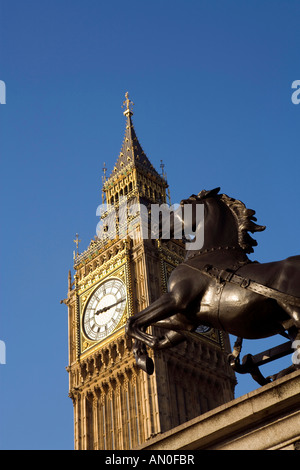 UK London Westminster Bridge Boadicea sculpture by Thomas Thornycroft and Big Ben St Stephens Tower Stock Photo