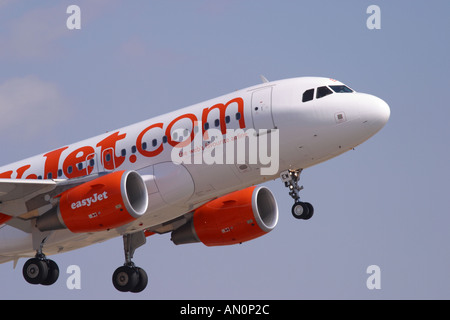 Easyjet Airbus A319 taking off Stock Photo
