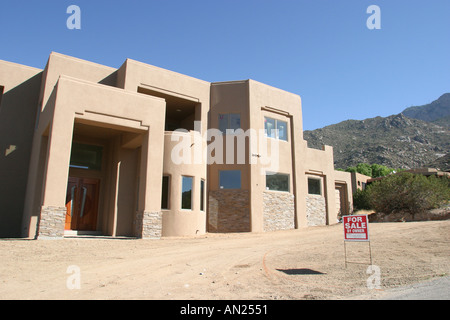Albuquerque New Mexico,Sandia Heights,high desert,adobe style mansion high desert,NM091403 W0003 Stock Photo