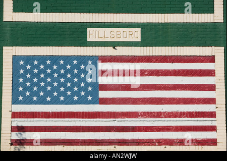 USA, Tennessee, Nashville: Hillsboro Village US Flag on Broadway Stock Photo