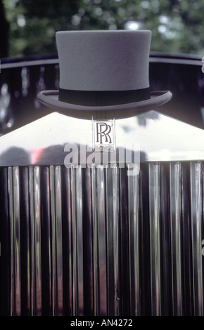 Rolls Royce grey top hat status symbol at Royal Ascot horse racing June 1985 1980s Berkshire England UK. HOMER SYKES Stock Photo