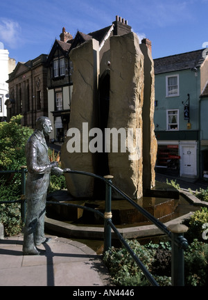 Great Malvern Malvern Hills sculpture by Rose Garrard of Sir Edward Elgar beside The Enigma Fountain beside Belle Vue Terrace Stock Photo