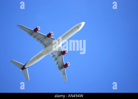 Virgin Airbus A340 G-vwin Over London Stock Photo