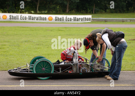 Trackside checks at the Shell Eco Fuel Effiency challange Marathon Alford, Aberdeenshire. Scotland.   XTR 3148-318 Stock Photo