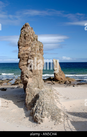 The Three Kings, rock stacks on Cullen beach, Moray. Grampain Region. Scotland.   XPL 3269-324 Stock Photo