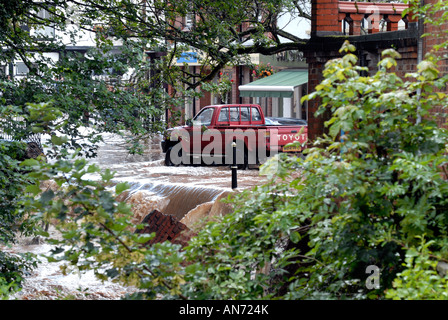 Market Street emptying of flood water after wall collapse during flooding in Tenbury Wells June 2007 Stock Photo