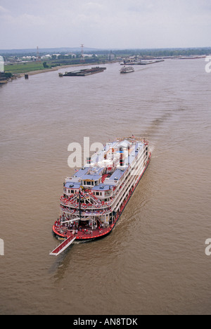 A paddlewheel steamboat named the Mississippi Queen on the Mississippi River near the city of St Louis Stock Photo