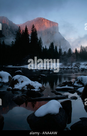 Winter sunset Gates of the Valley Yosemite National Park California ...