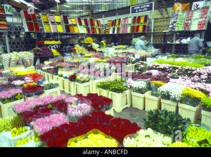 UK London New Covent Garden flower market 2001 Stock Photo