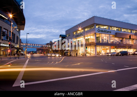 Wa, Bellevue, Bellevue Square And Lincoln Square Shopping Area Stock 