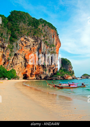Beach in Railay Thailand JPH0021 Stock Photo