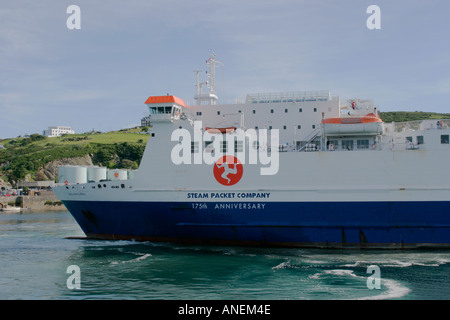 Isle of Man Steam Packet Company ferry Ben My Chree entering harbour at Douglas on the Isle of Man Stock Photo