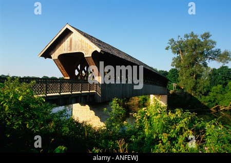 Covered bridge on City Park trail, Guelph, Ontario, Canada Stock Photo