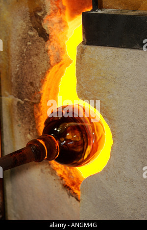 Glass Blowing, Lincoln City Glass Centre, Lincoln City, Oregon Coast, Highway 101, Oregon, USA, North America, Model Released. Stock Photo