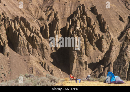 Camping by hoodoos, Chilcotin River area, Farwell Canyon, British Columbia, Canada. Stock Photo