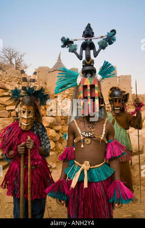 Africa, West Africa, Mali, Dogon Country, Bandiagara escarpment, Masked ...