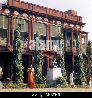 India, Calcutta, The home of Rabindranath Tagore b.1861 Bengal.He won Nobel Prize 1913. D.1941. Stock Photo