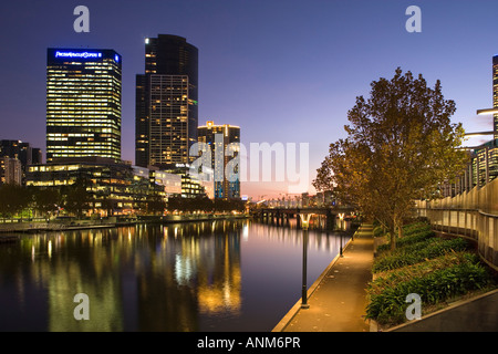 Melbourne city looking over the Yarra River toward South Bank