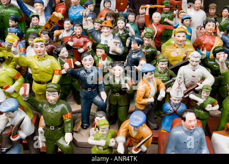 Revolutionary era's dolls for sale in Dongtai antiques Market, Shanghai, China Stock Photo