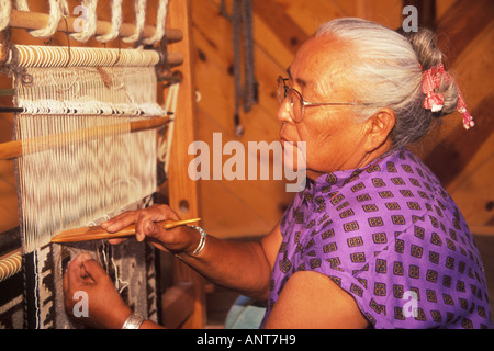 Navajo weaver Sarah Natani Navajo Indian Reservation Shiprock New Mexico Stock Photo