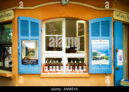 Wine shop in St. Tropez, Provence, France Stock Photo